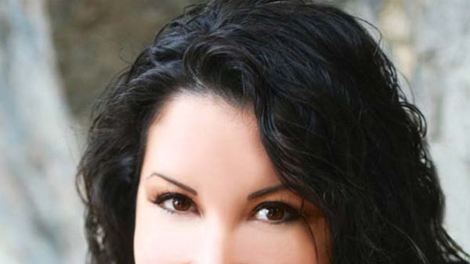 Aurelia Flores headshot FNL